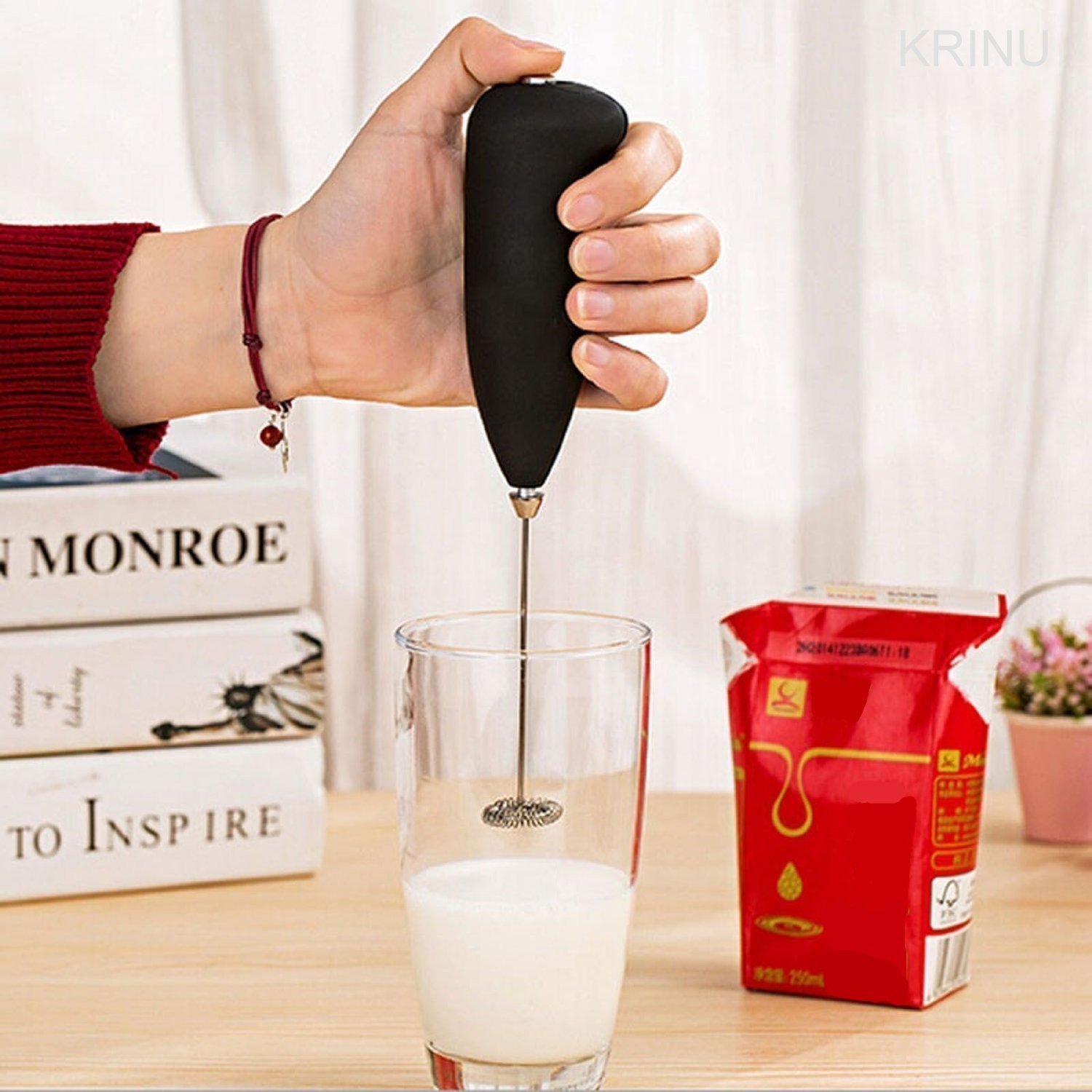 Handheld Electric Milk Frother & Coffee Beater – Battery Operated Drink Mixer & Whisk for Lattes, Cappuccinos, and Hot Chocolate